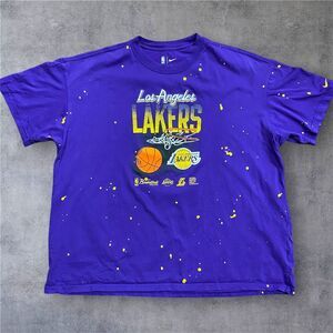 Nike Loose Fit NBA Los Angeles Lakers Paint Splatter Purple Tee Men's Size XXL